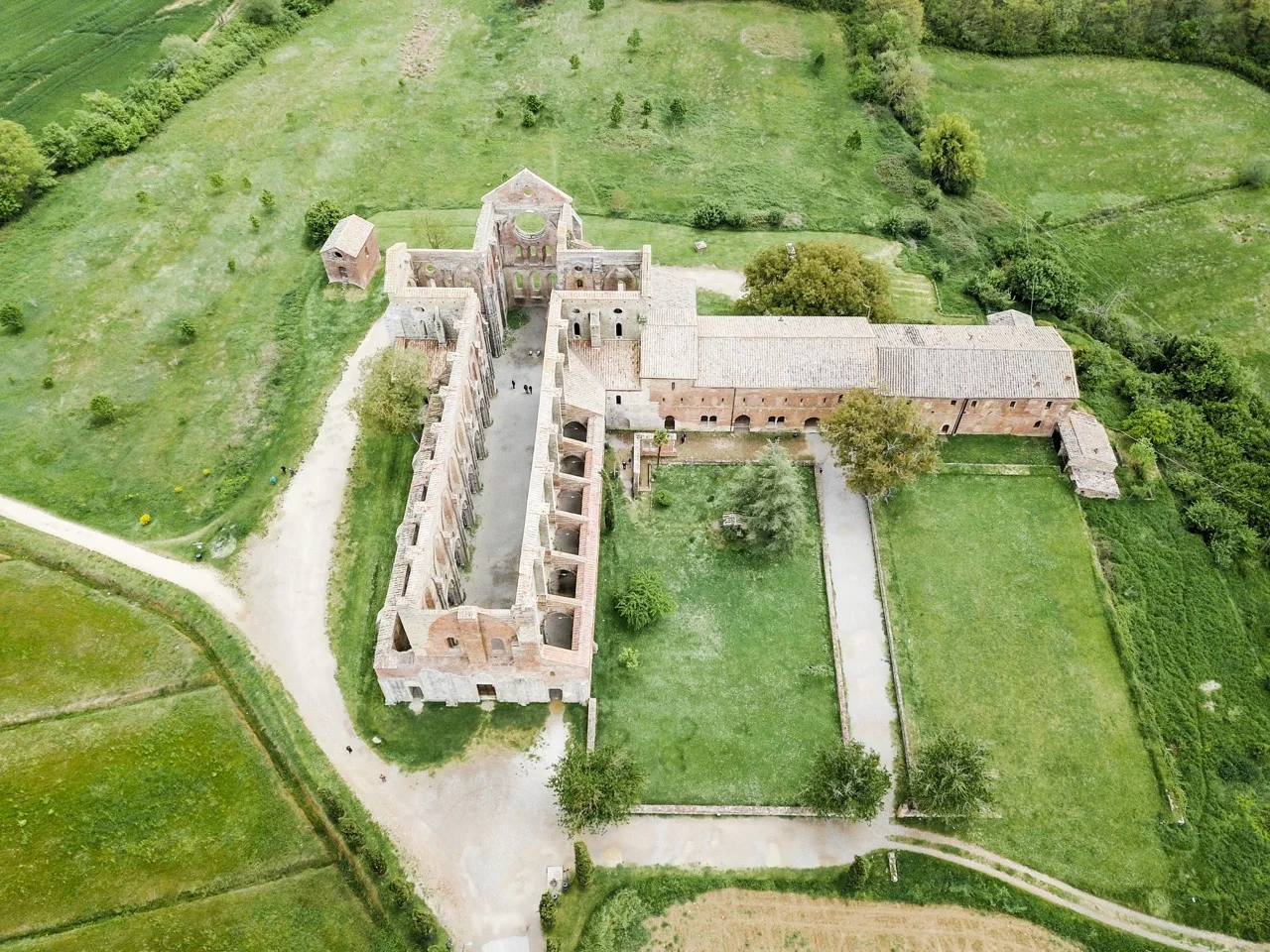 Abbey of San Galgano, Italy, ENIT SpA