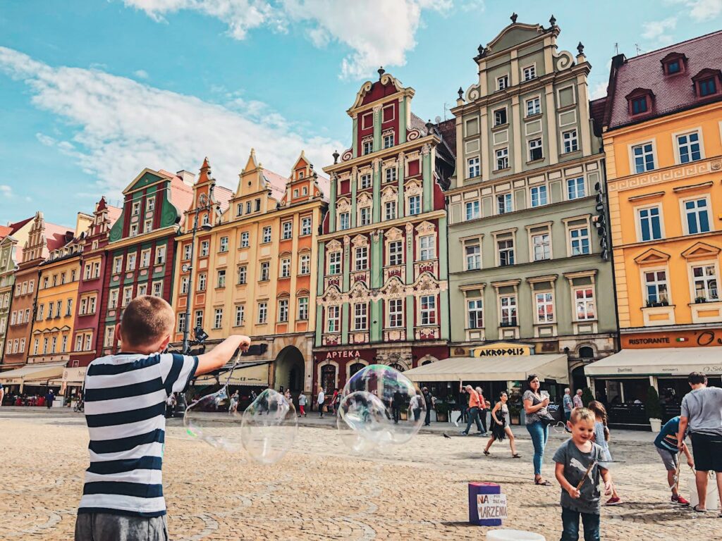 Wroclaw / Photo by Tove Liu on pexels.com